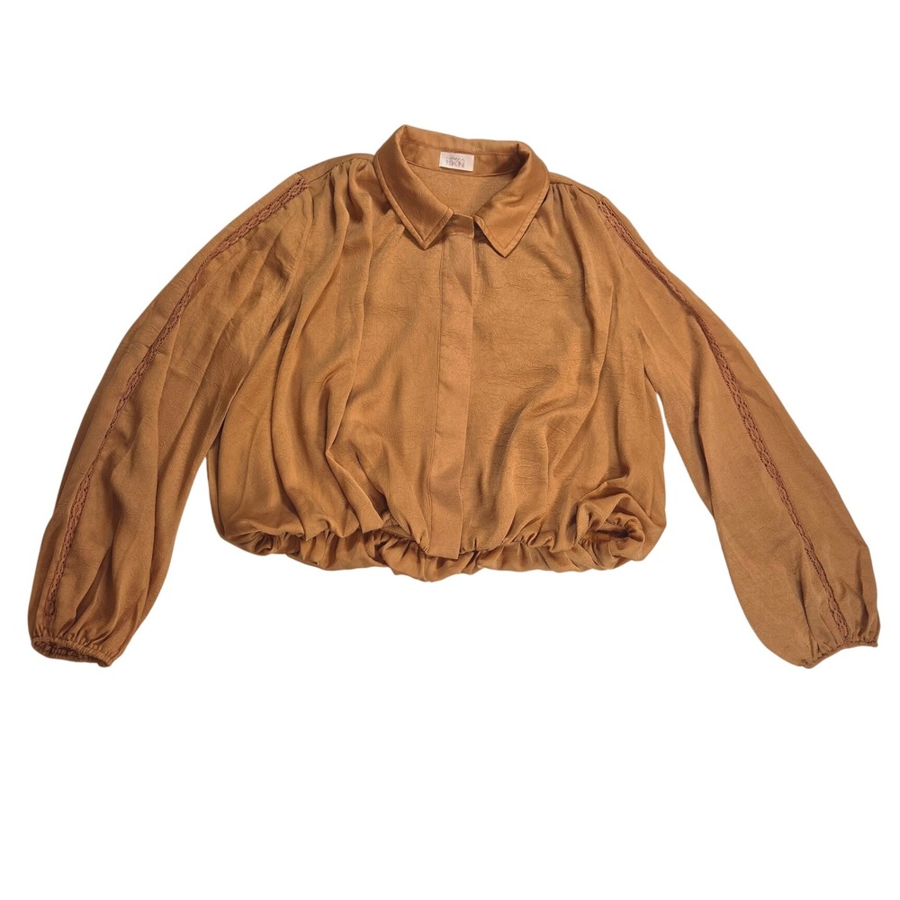 Golden Button Up Cropped Collared Blouse Long Lace Sleeve XL Chic‎ Luxury Unique